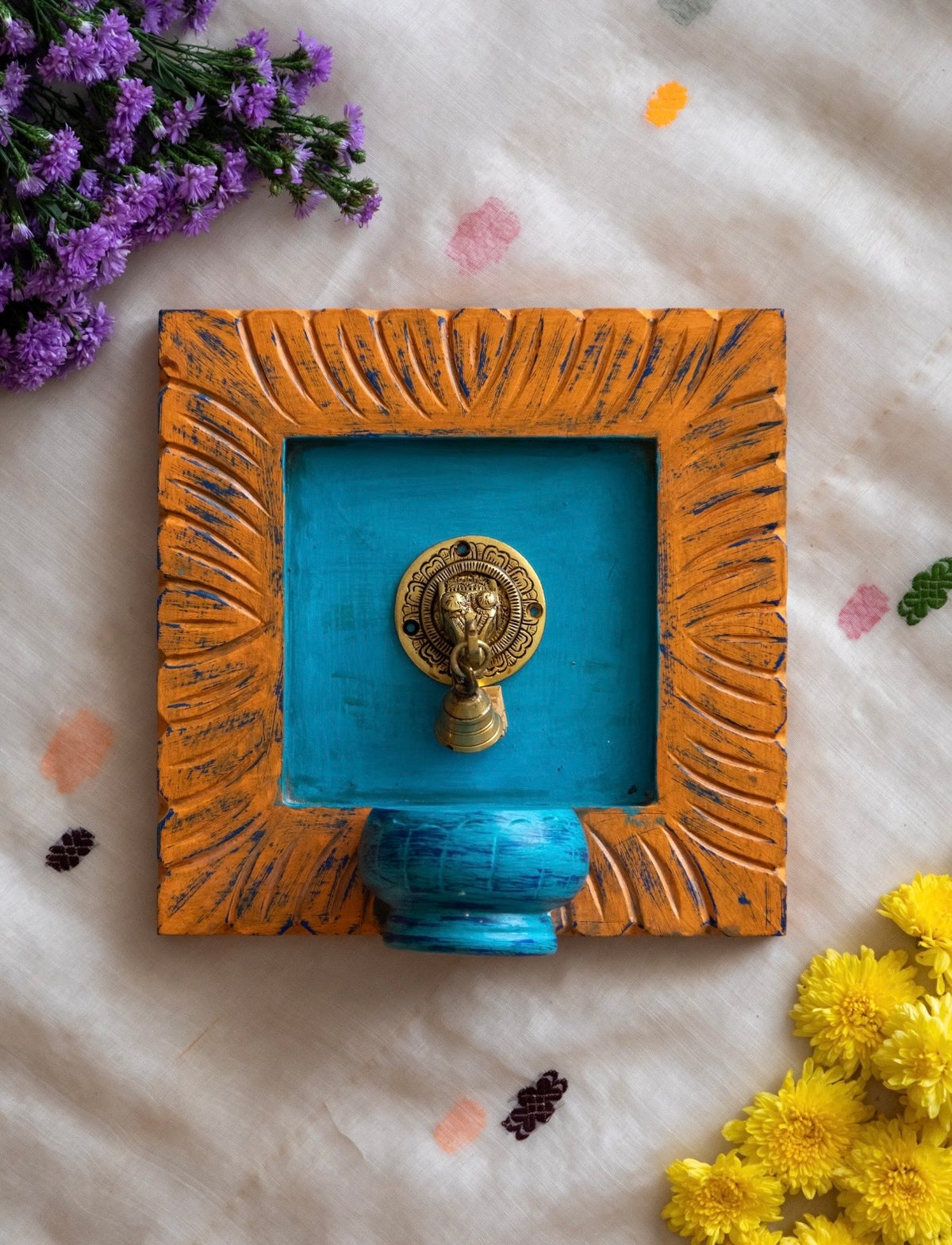 Mango wood Frame with Brass Element